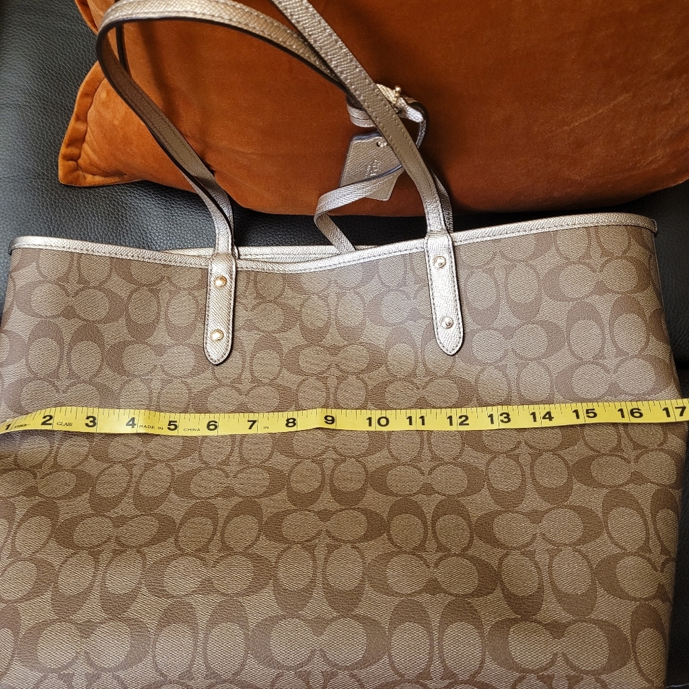 COACH TOTE HANDBAG